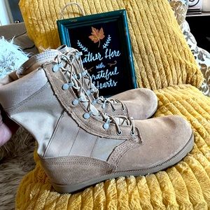 Military hot weather boots